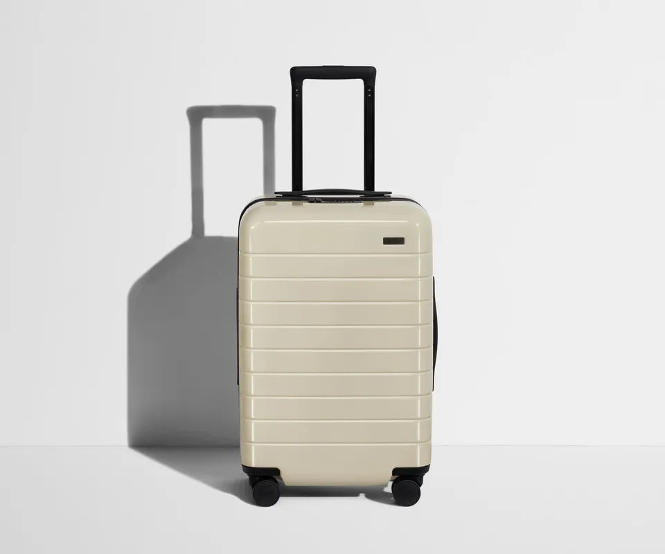 away-the-carry-on-salt-white-gloss image 1