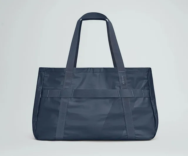 away-active-tote-45l-in-navy-blue image 1