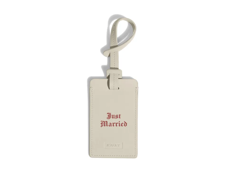 away-the-luggage-tag-in-honeymoon-limited-edition-wedding-collection image 1