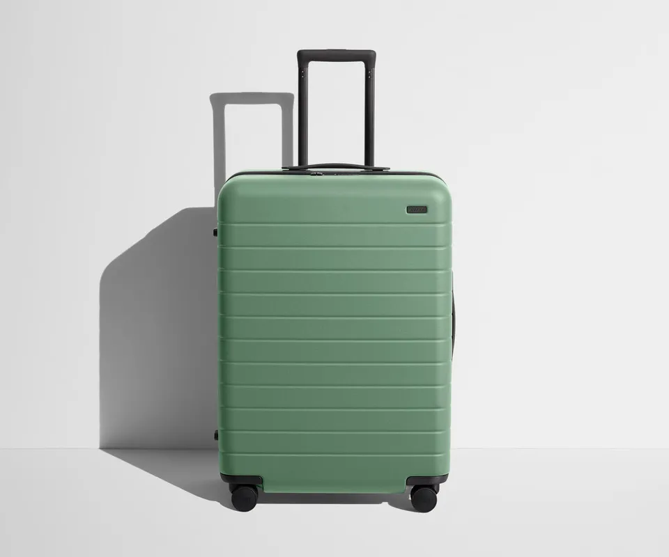 away-the-medium-in-sea-green image 1