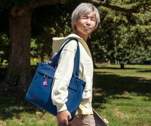 away-featherlight-daily-tote-in-misty-purple-water-repellent-travel-tote-with-la image 5