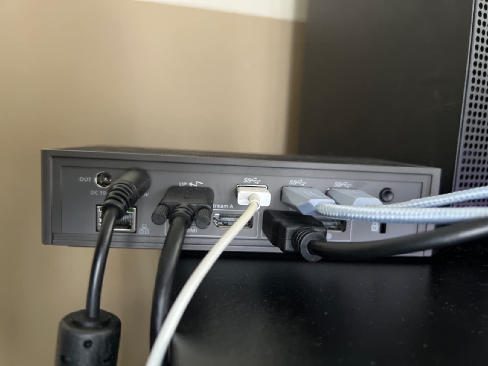 Great dock, but need to upgrade cable