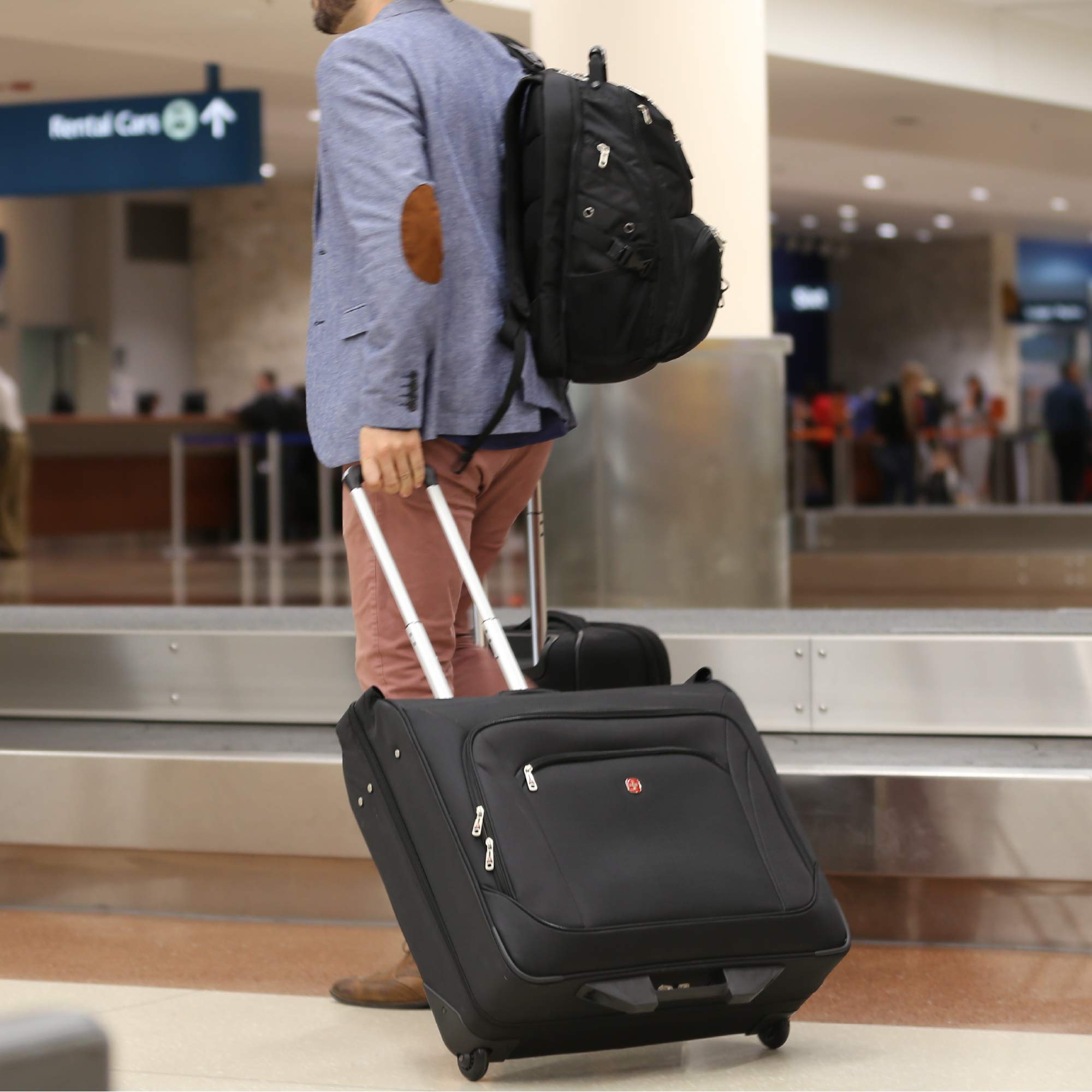 swissgear-7895-premium-rolling-garment-bag-with-bonus-hanging-feature-24-inch-lu image 7