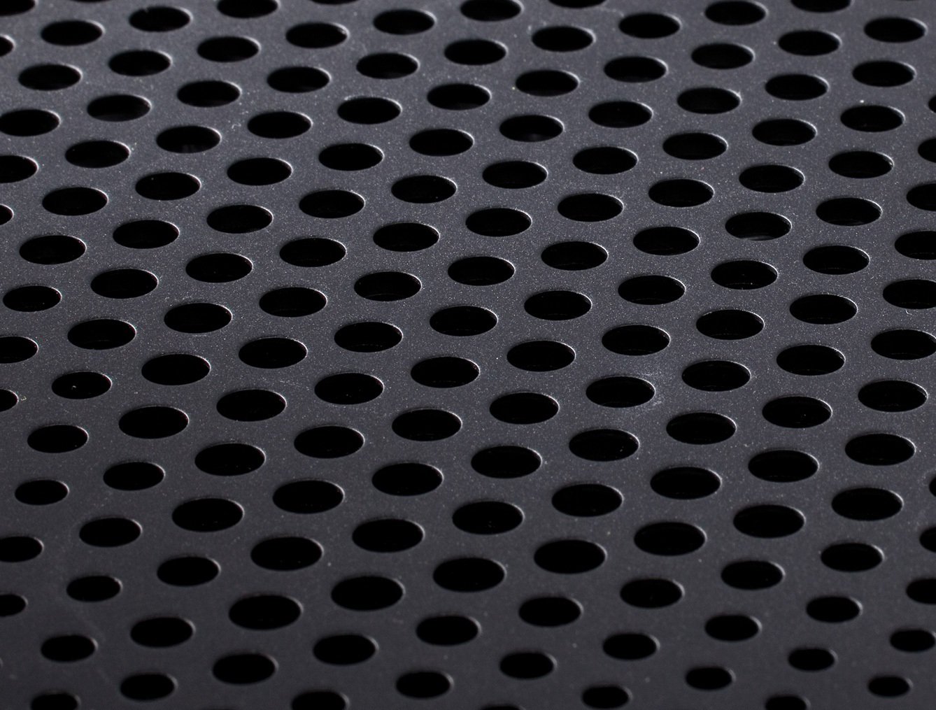 targus-chill-mat-hd3-gaming-for-up-to-18-inch-laptop-black-awe57us image 4