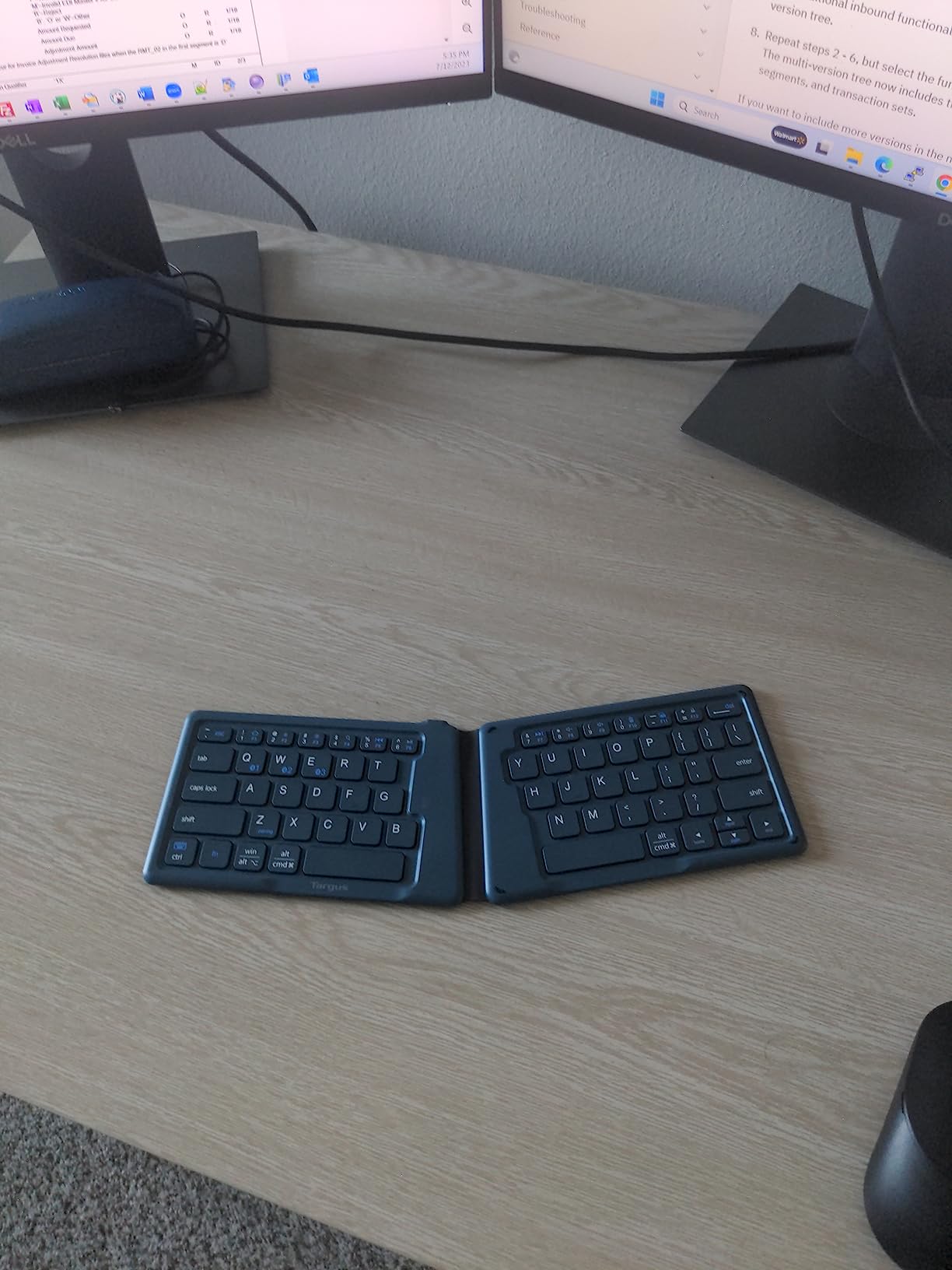 Nice idea, but too small for big hands