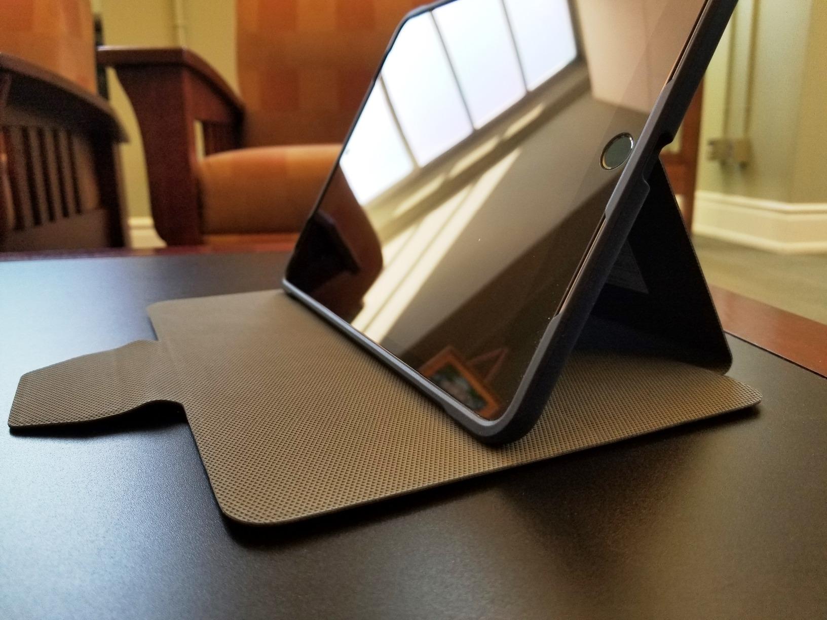 Not compatible with my screen protector