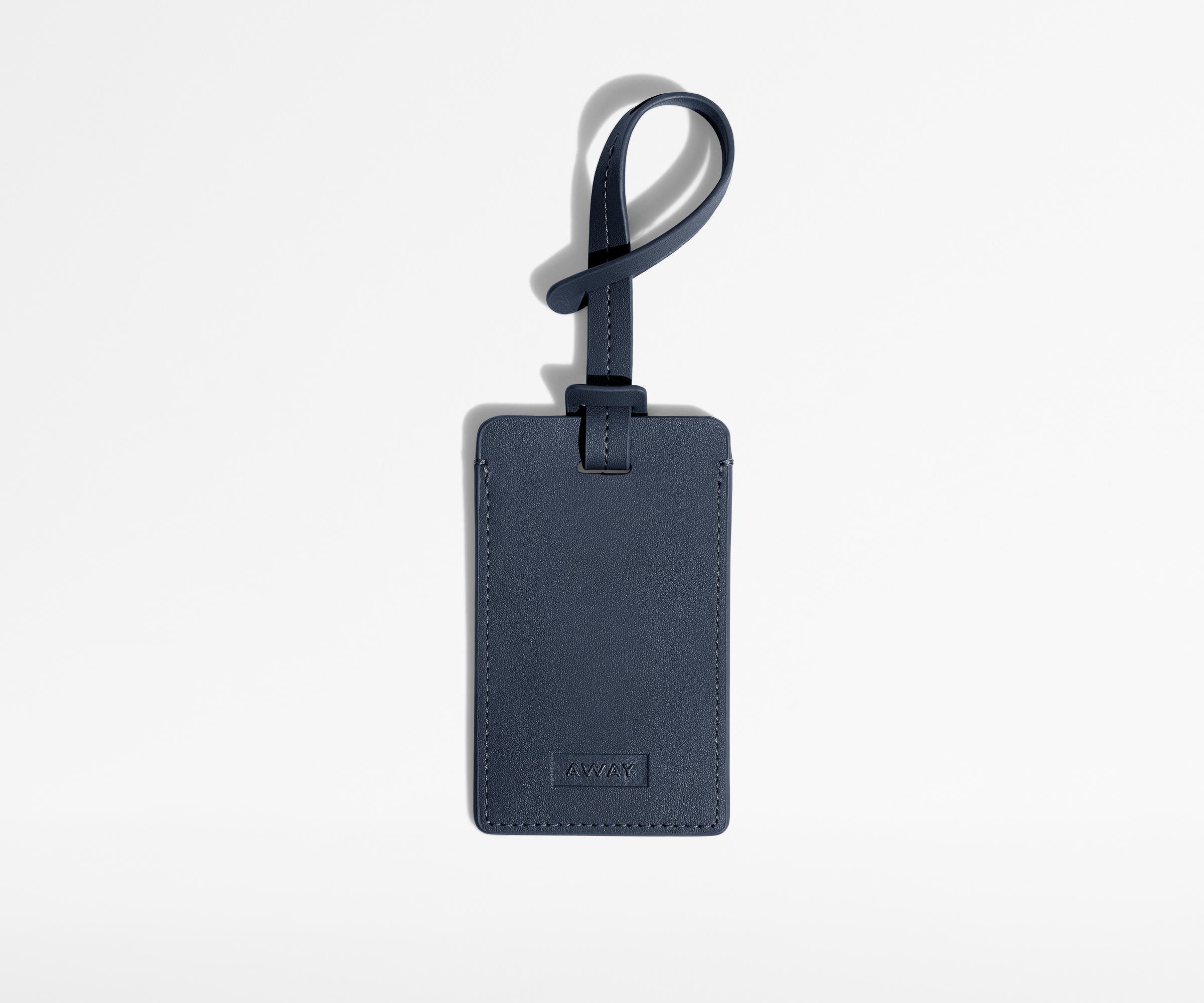 away-match-day-luggage-tag-in-france-flag-limited-edition image 3