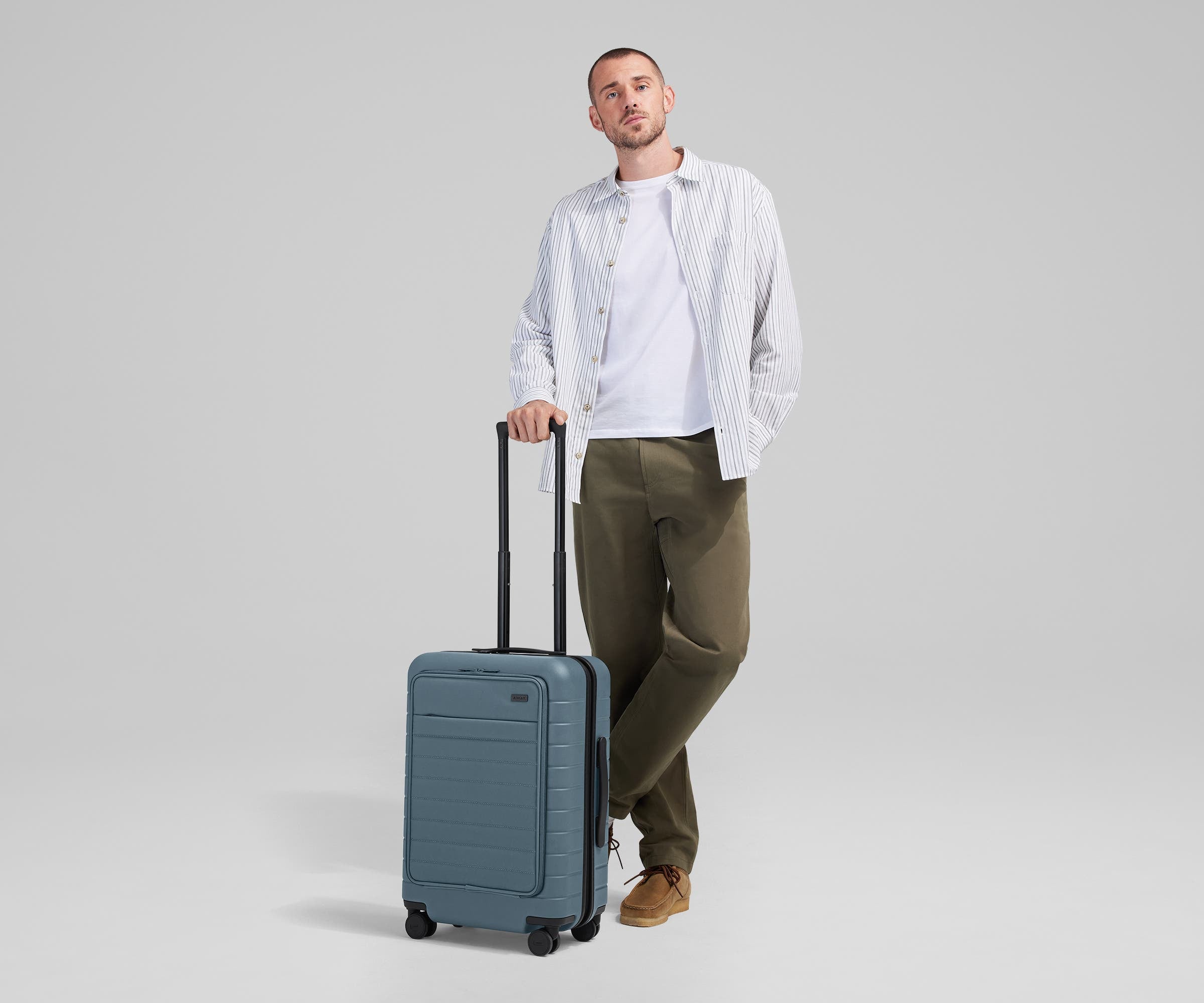 away-the-executive-bigger-carry-on-in-coast-blue image 5