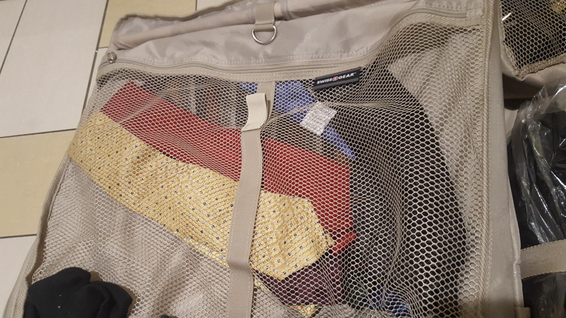 Solid bag with minor quirks