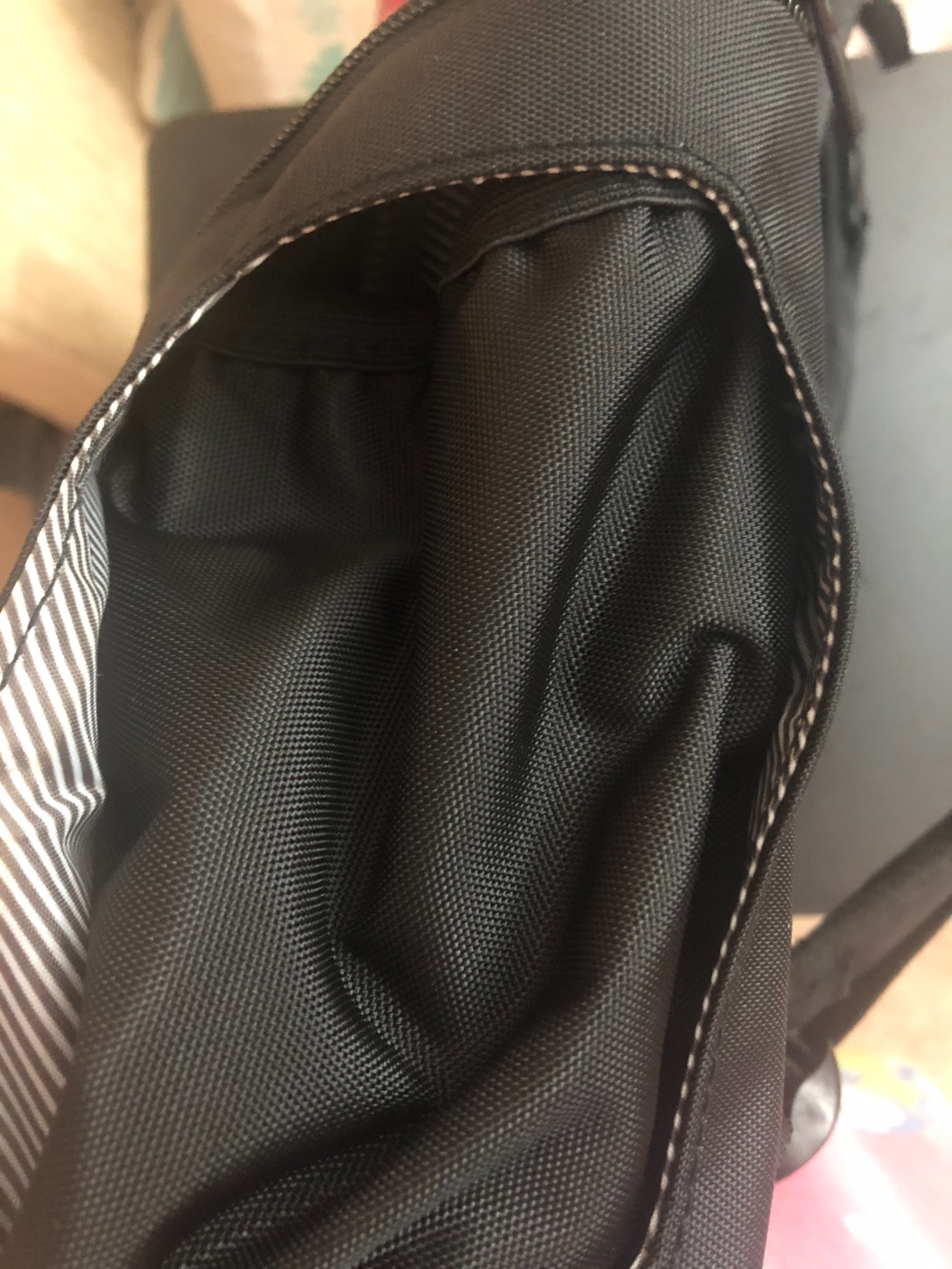 Good quality, but lacks a laptop compartment