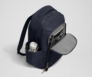 away-the-commuter-backpack-in-navy-blue-16-inch-laptop image 7