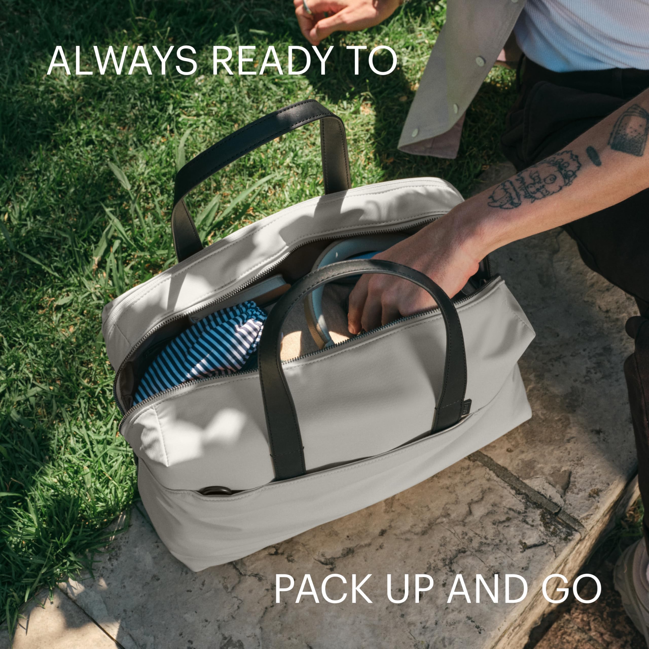 away-the-everywhere-bag-airline-approved-carry-on-with-padded-laptop-pocket image 2