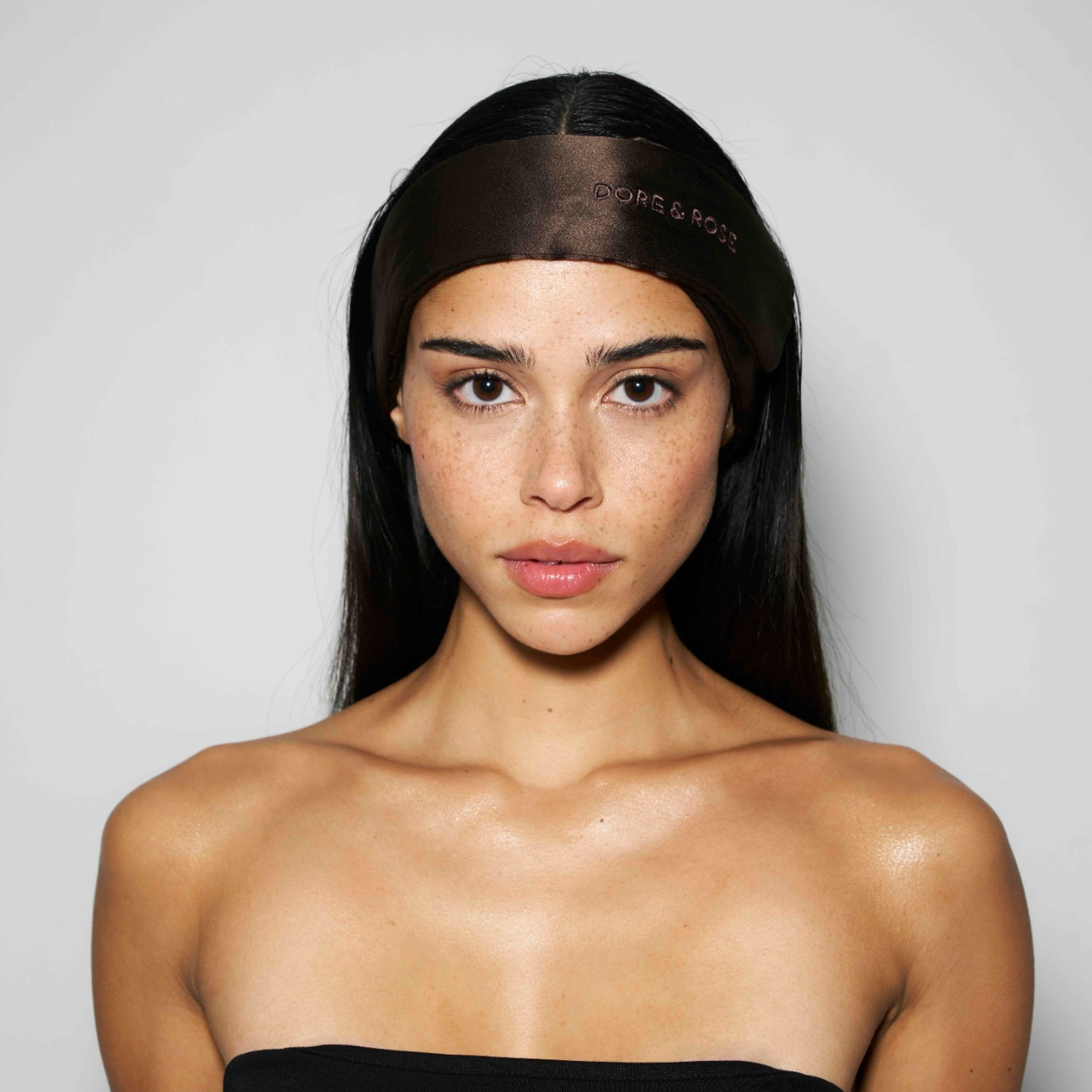 dore-rose-silk-headband-for-skincare-makeup image 3