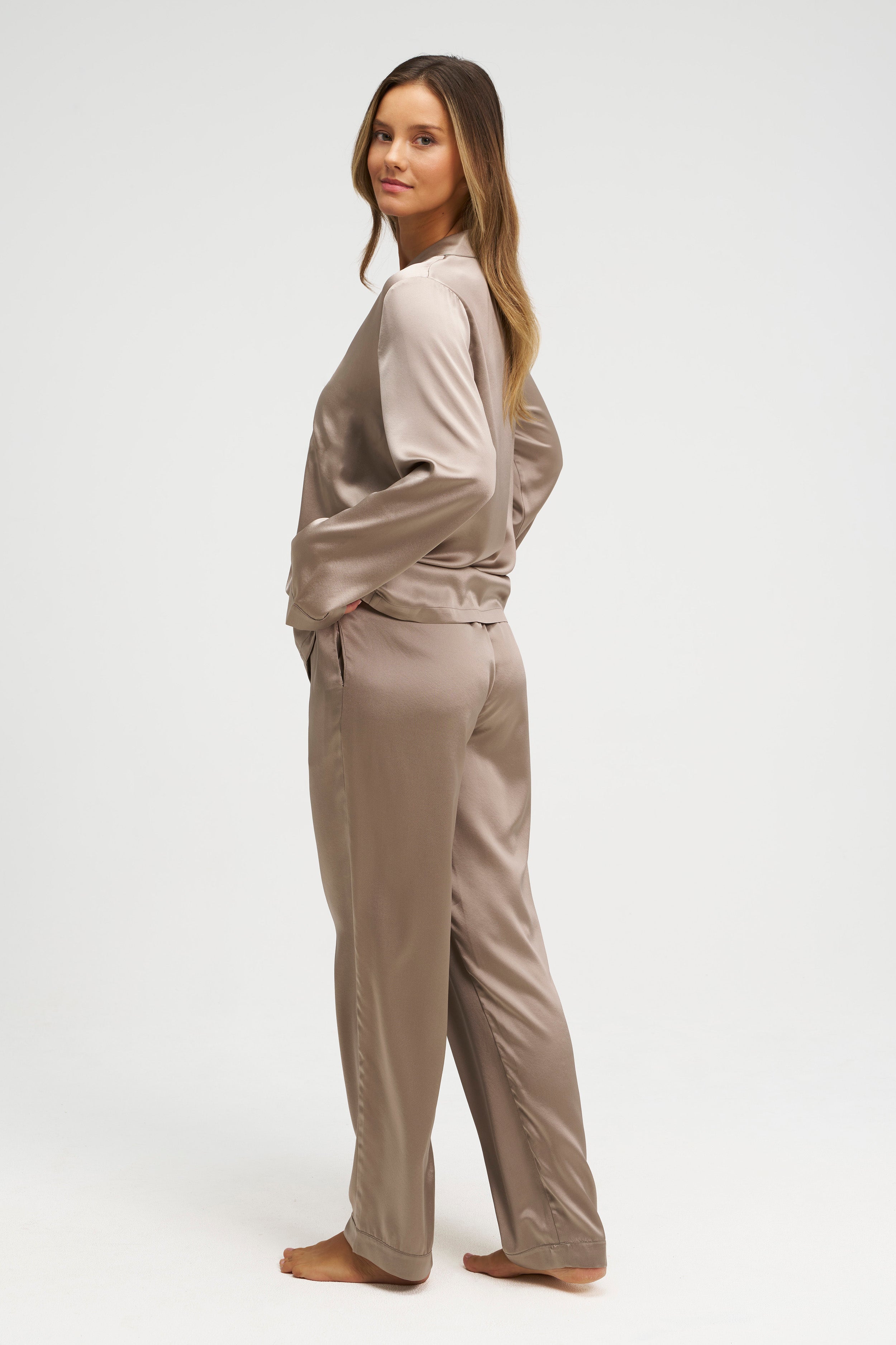 dore-rose-premium-silk-pajamas-with-free-silk-sleep-mask image 4