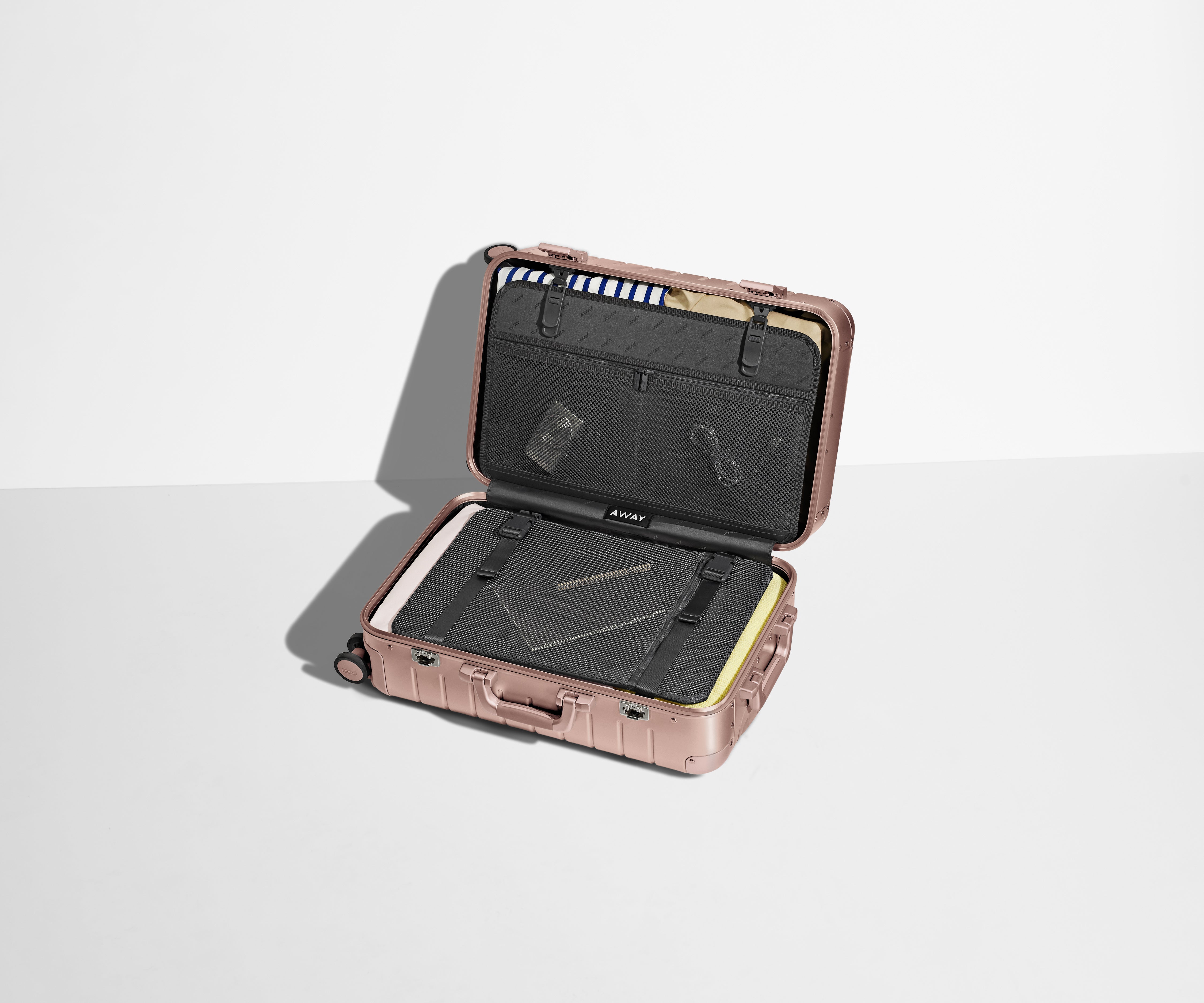 away-the-bigger-carry-on-aluminum-edition-rose-gold-with-usb-charger image 4