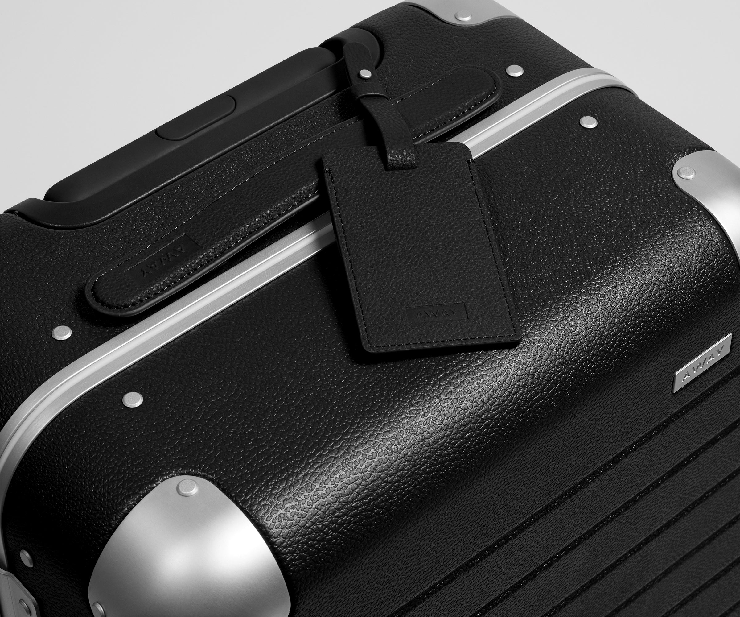 away-the-aluminum-edge-bigger-carry-on-in-jet-black image 8