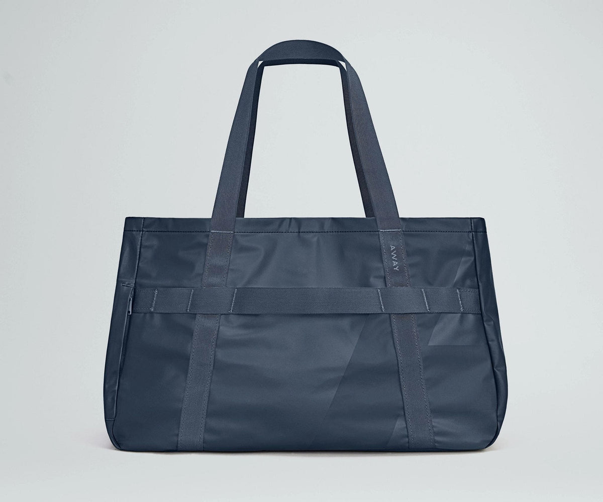 away-active-tote-45l-in-navy-blue image 1