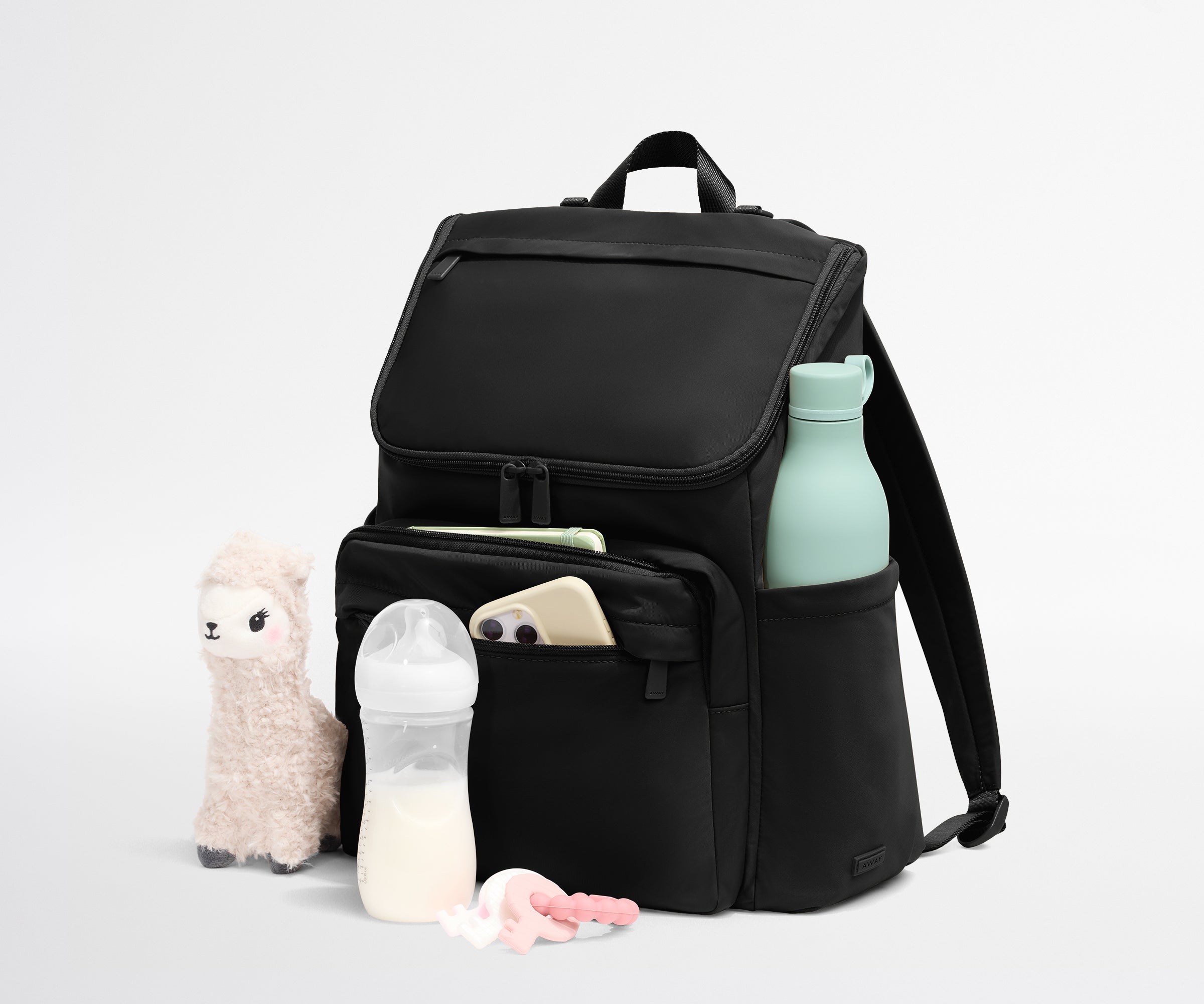 away-featherlight-diaper-backpack-in-jet-black-lightweight-functional-diaper-bag image 3