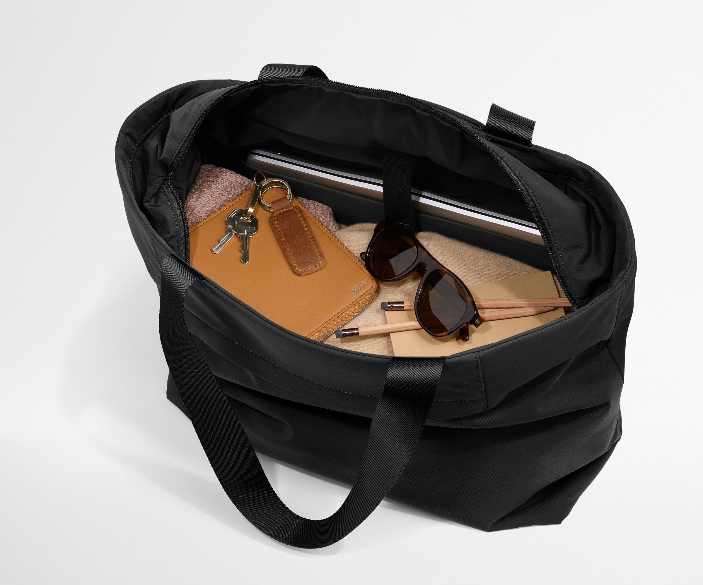 away-featherlight-tote-in-jet-black-ultra-light-personal-item-tote-with-16-lapto image 4
