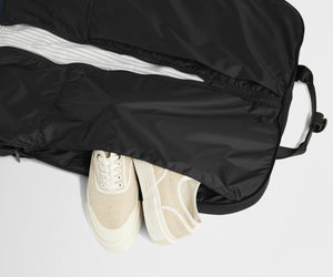 away-garment-bag-in-jet-black-travel-hang-bag-for-suits-dresses-wrinkle-resistan image 4