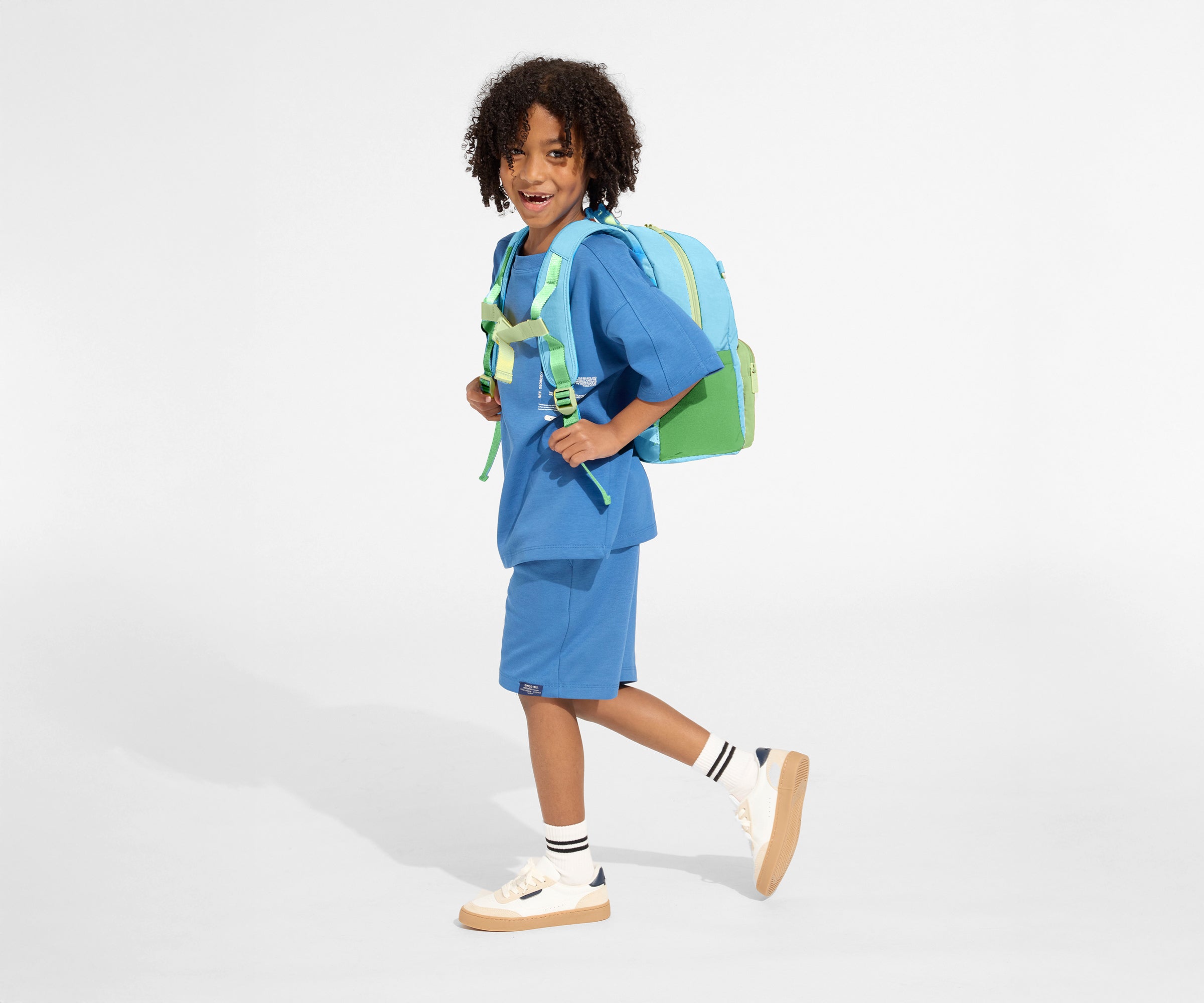 away-kids-backpack-in-dragonfly-blue-color-blocked image 4