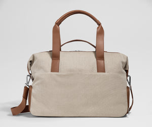 away-canvas-overnight-bag-in-jet-black image 8
