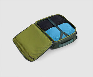 away-active-convertible-backpack-25l-forest-green image 6
