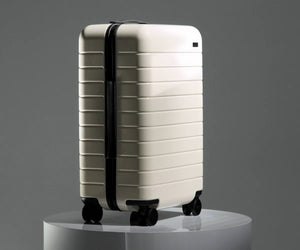 away-the-carry-on-salt-white-gloss image 4