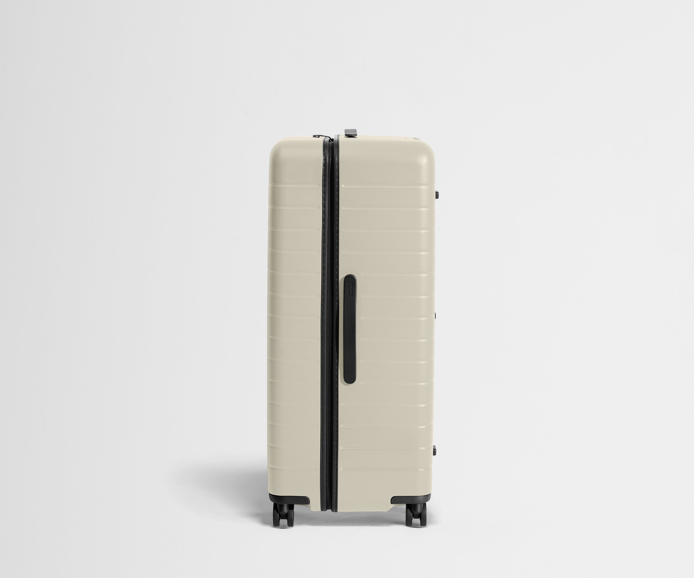 away-the-trunk-in-salt-white-spacious-checked-luggage image 4
