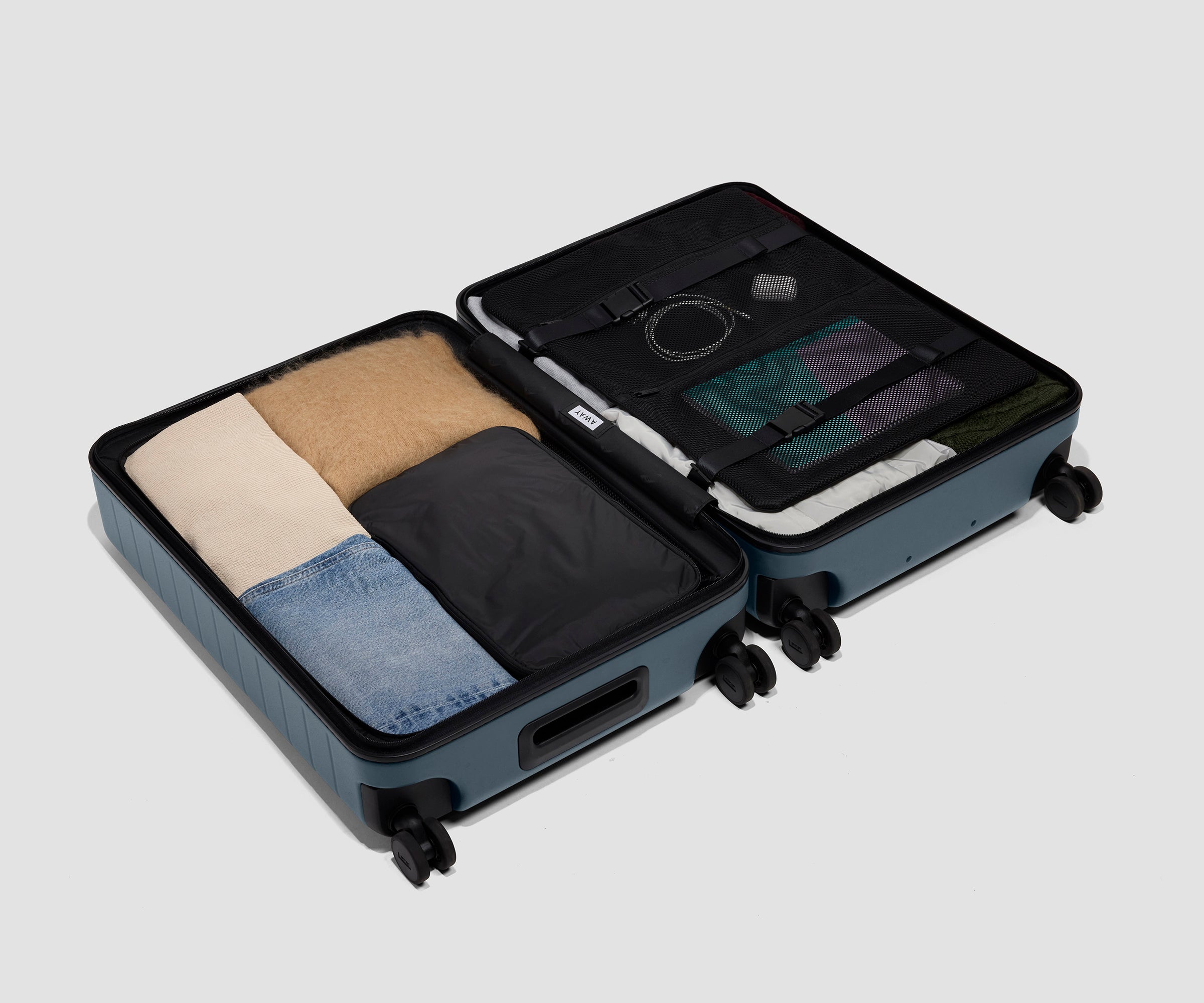 away-shoe-cube-in-large-water-repellent-nylon-travel-organizer image 4