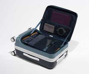 away-topside-bigger-carry-on-in-cruise-100-polycarbonate-hardside-luggage-with-1 image 4