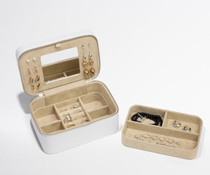away-keepsake-jewelry-case-in-pearl-white-travel-jewelry-organizer image 4