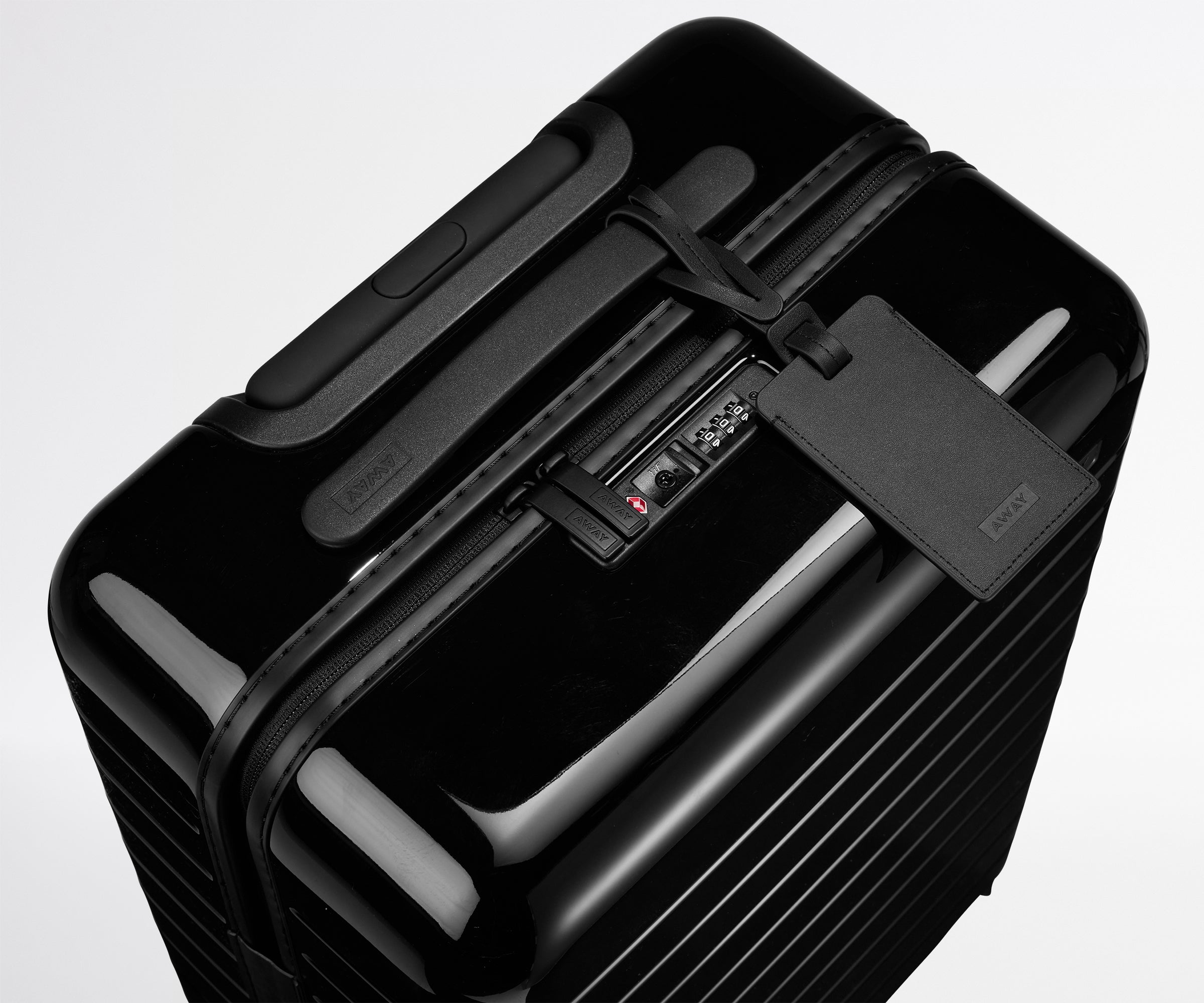 away-the-bigger-carry-on-black-tie image 6