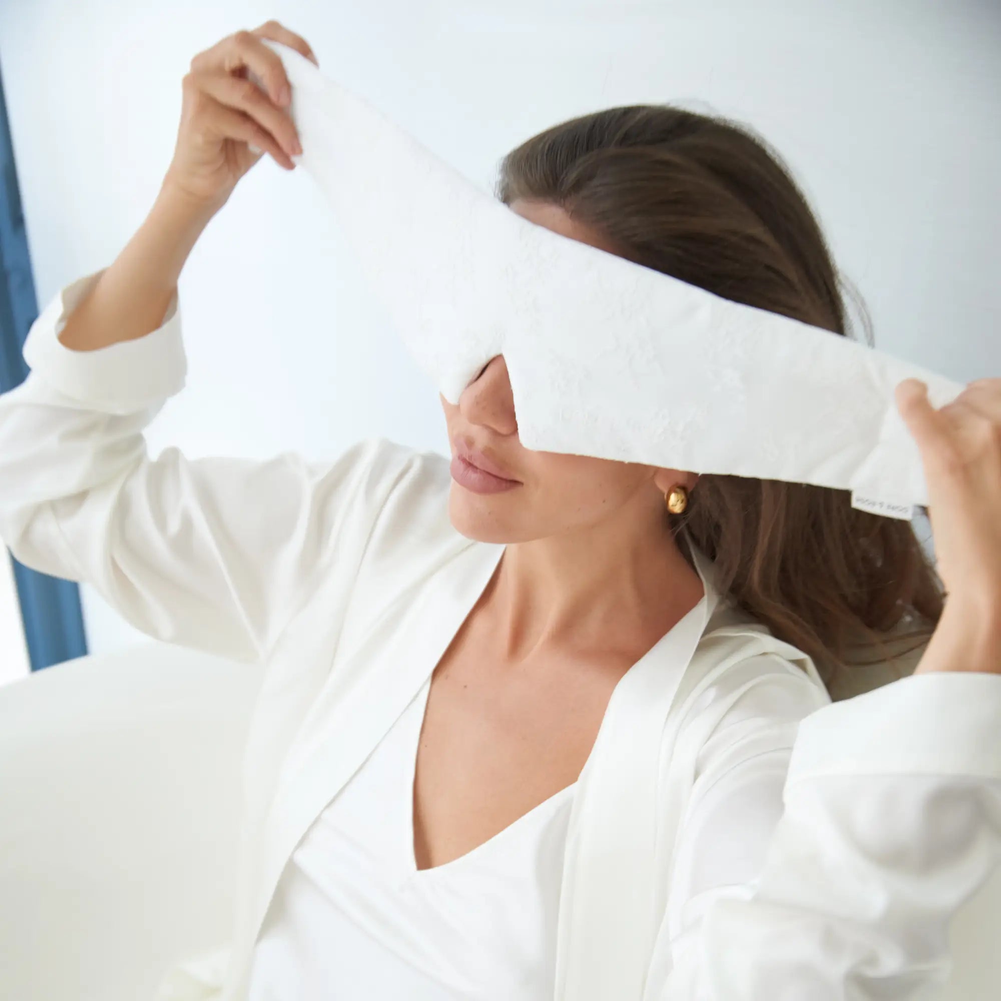 dore-rose-bridal-deep-sleep-bundle-100-mulberry-silk-sleep-mask-pillowcase-set image 3