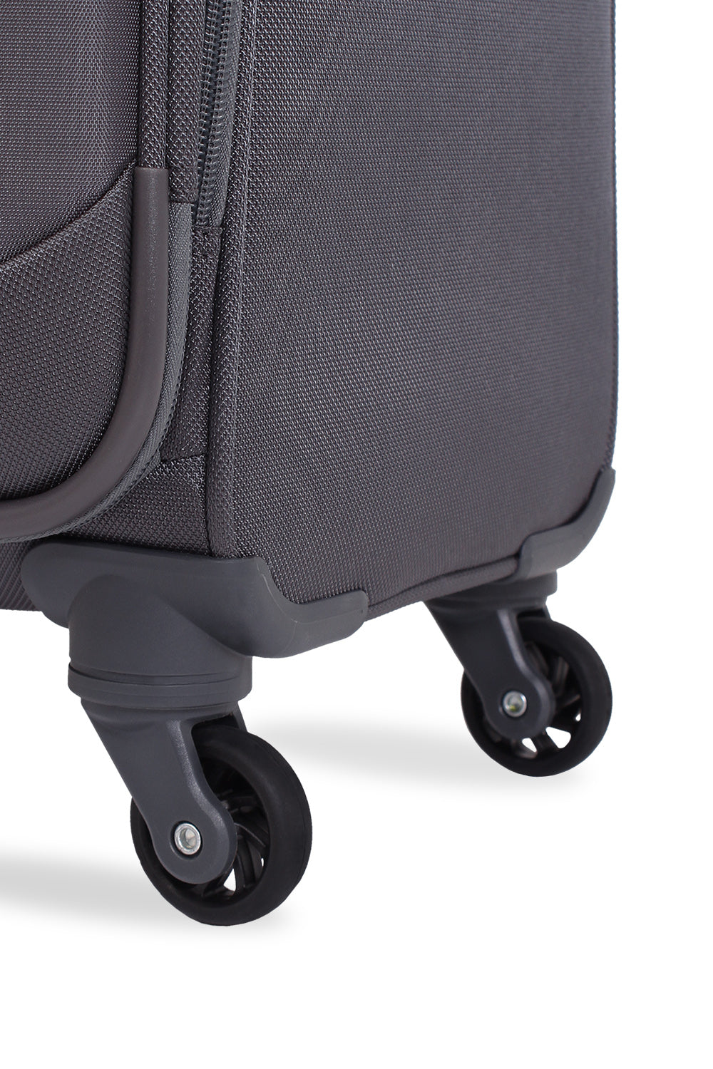 swissgear-6006-3-piece-spinner-luggage-set-20-carry-on-24-29-checked-with-tear-r image 3