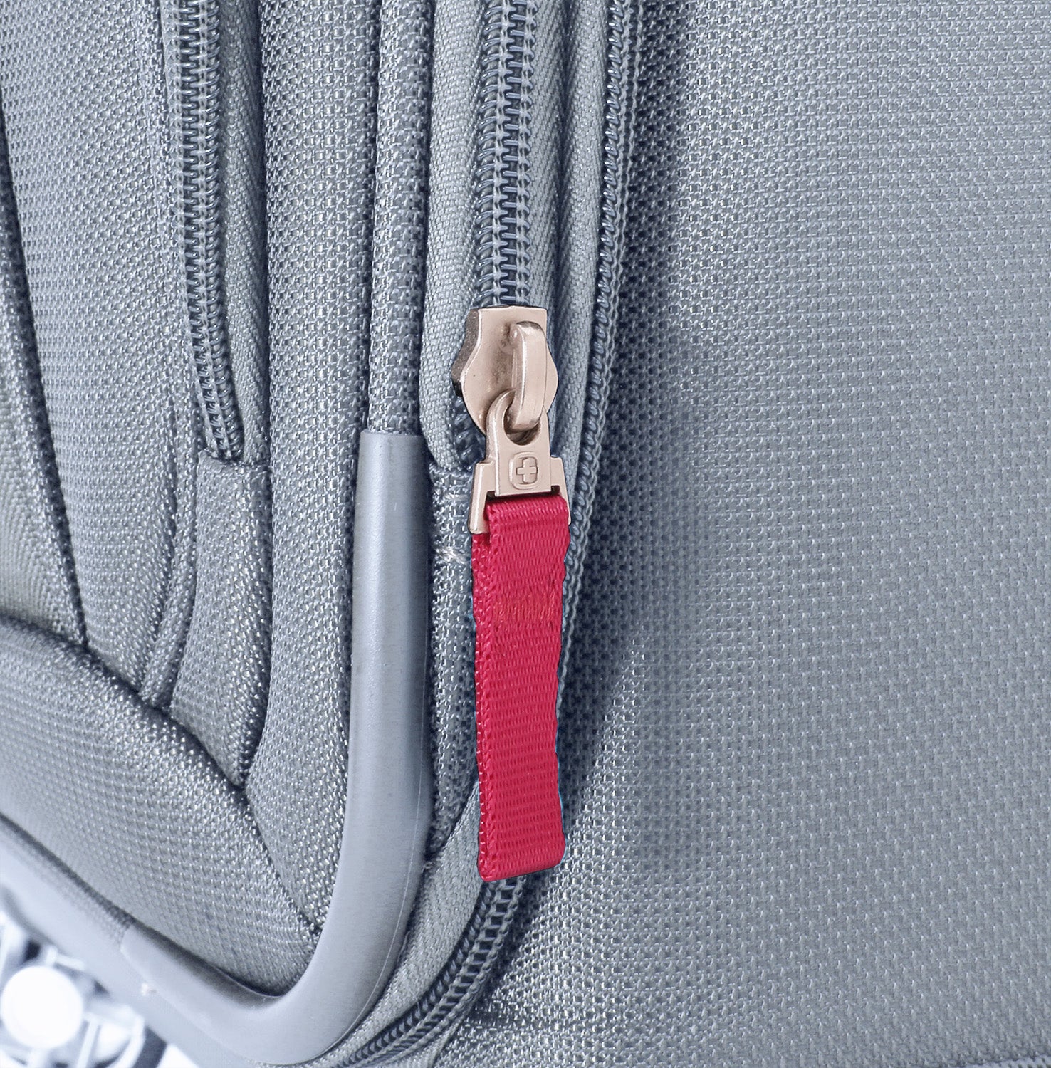 swissgear-tensilite-large-checked-spinner-29-expandable-luggage image 7