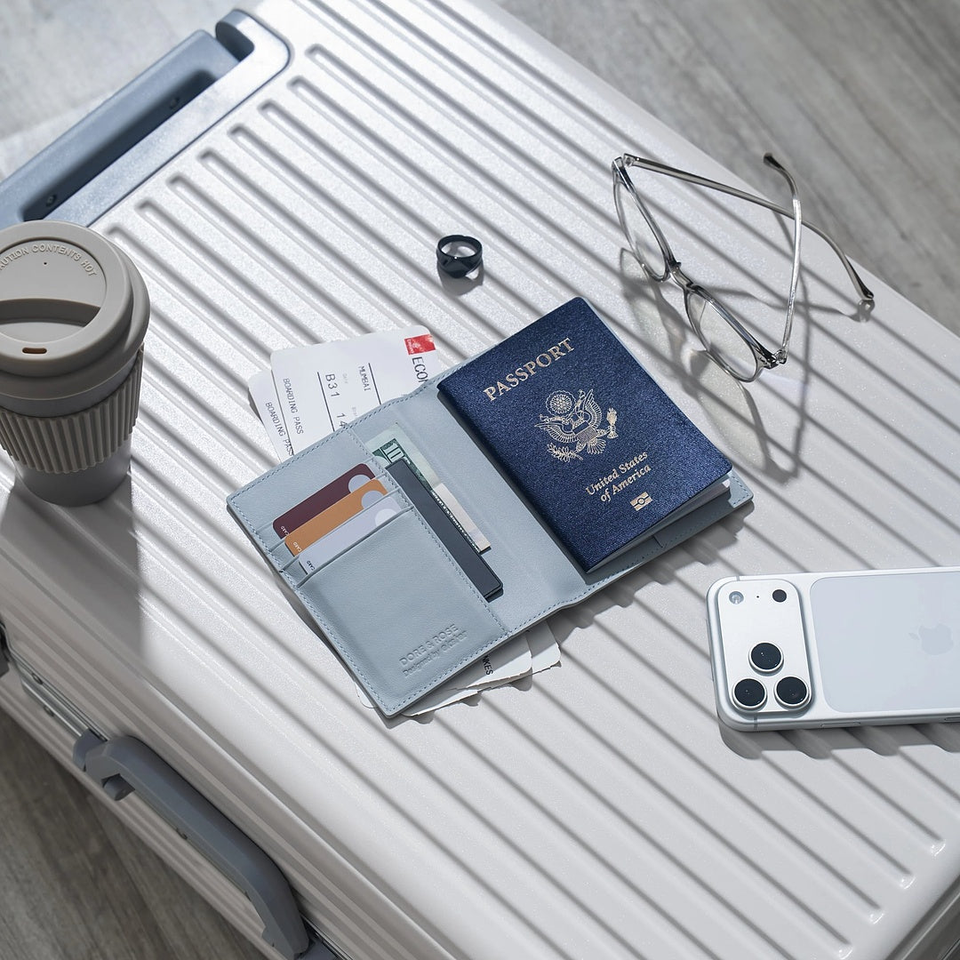 dore-rose-x-ekster-trackable-passport-cover-with-apple-find-my image 7